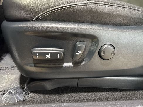 Used 2024 Toyota 4Runner SR5 Premium image 12