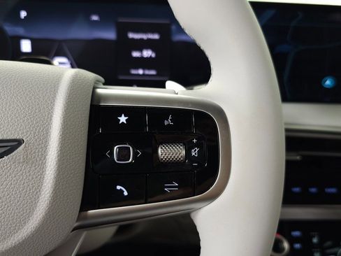 New 2026 Genesis GV70 2.5T Advanced AWD/4WD image 15