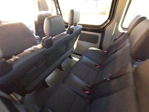 Used 2017 Mercedes-Benz Sprinter 2500 image 39