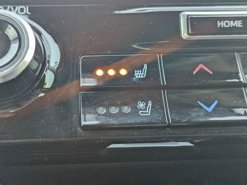 Used 2020 Toyota Highlander Platinum image 21