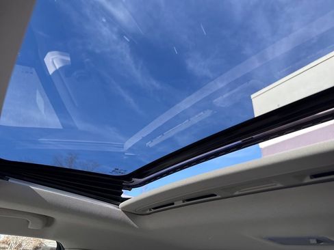 Used 2019 Buick Encore Essence w/ Experience Buick Package image 45