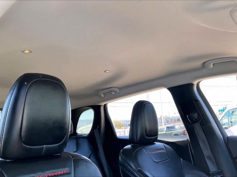 Used 2019 Jeep Cherokee Trailhawk w/ Cold Weather Group image 13