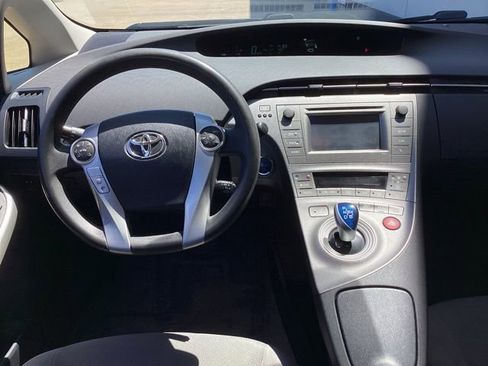 Used 2015 Toyota Prius Two FWD image 17