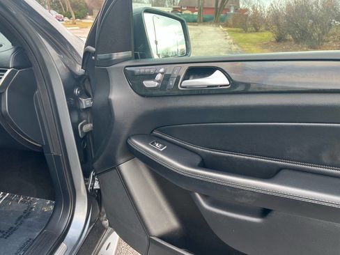 Used 2017 Mercedes-Benz GLS 450 4MATIC w/ Premium Package image 35