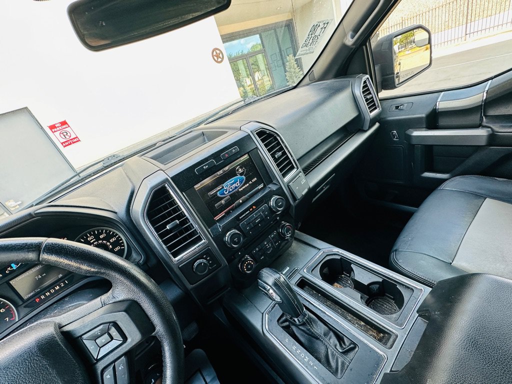 Used 2015 Ford F150 XLT w/ Equipment Group 302A Luxury AWD/4WD image 12
