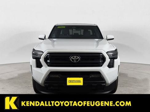 Certified 2025 Toyota Tacoma SR5 image 8