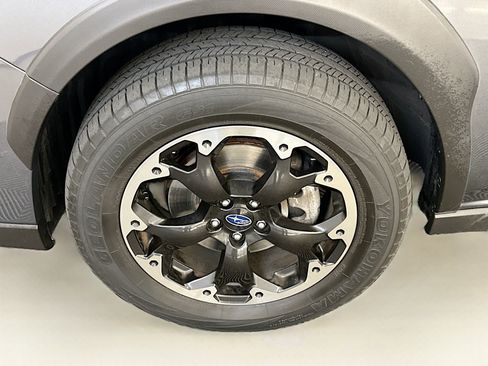 Used 2023 Subaru Crosstrek 2.0i AWD/4WD image 34