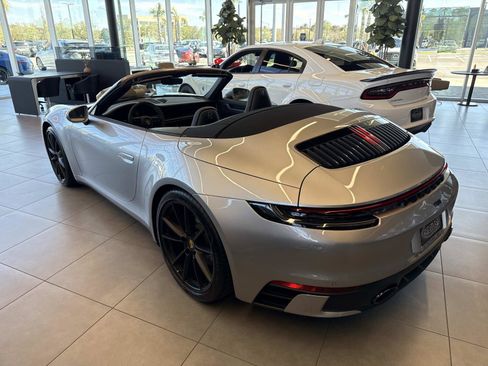 Used 2023 Porsche 911 Carrera w/ Sportdesign Package image 5