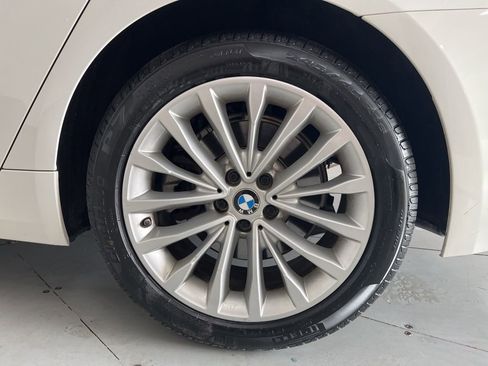 Used 2022 BMW 530i xDrive w/ Premium Package AWD/4WD image 16