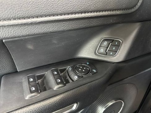 Used 2020 Ford Expedition Max XLT w/ Equipment Group 202A AWD/4WD image 24