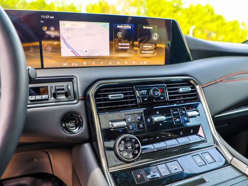 Used 2025 Nissan Armada PRO-4X w/ Pro-4X Premium Package image 23