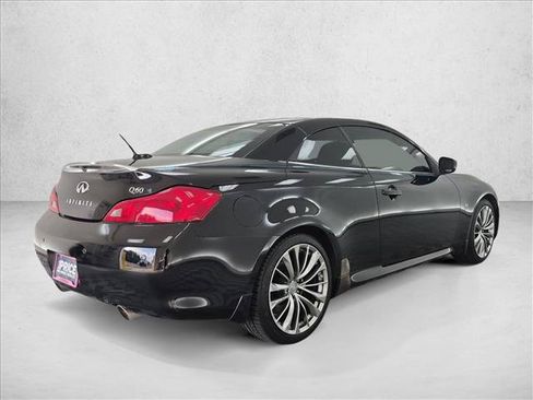 Used 2015 INFINITI Q60 Convertible w/ Premium Package RWD image 8
