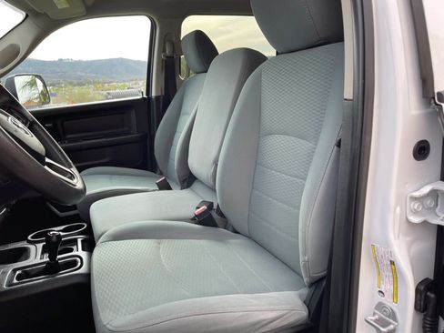 Used 2018 RAM 2500 Tradesman w/ Chrome Appearance Group AWD/4WD image 17