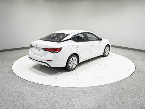 Used 2022 Nissan Sentra S FWD image 28