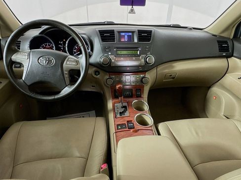 Used 2009 Toyota Highlander Limited image 25