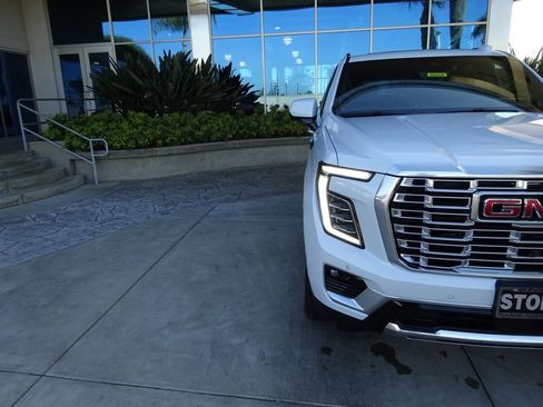 Used 2026 GMC Yukon Denali w/ Denali Reserve Package image 37