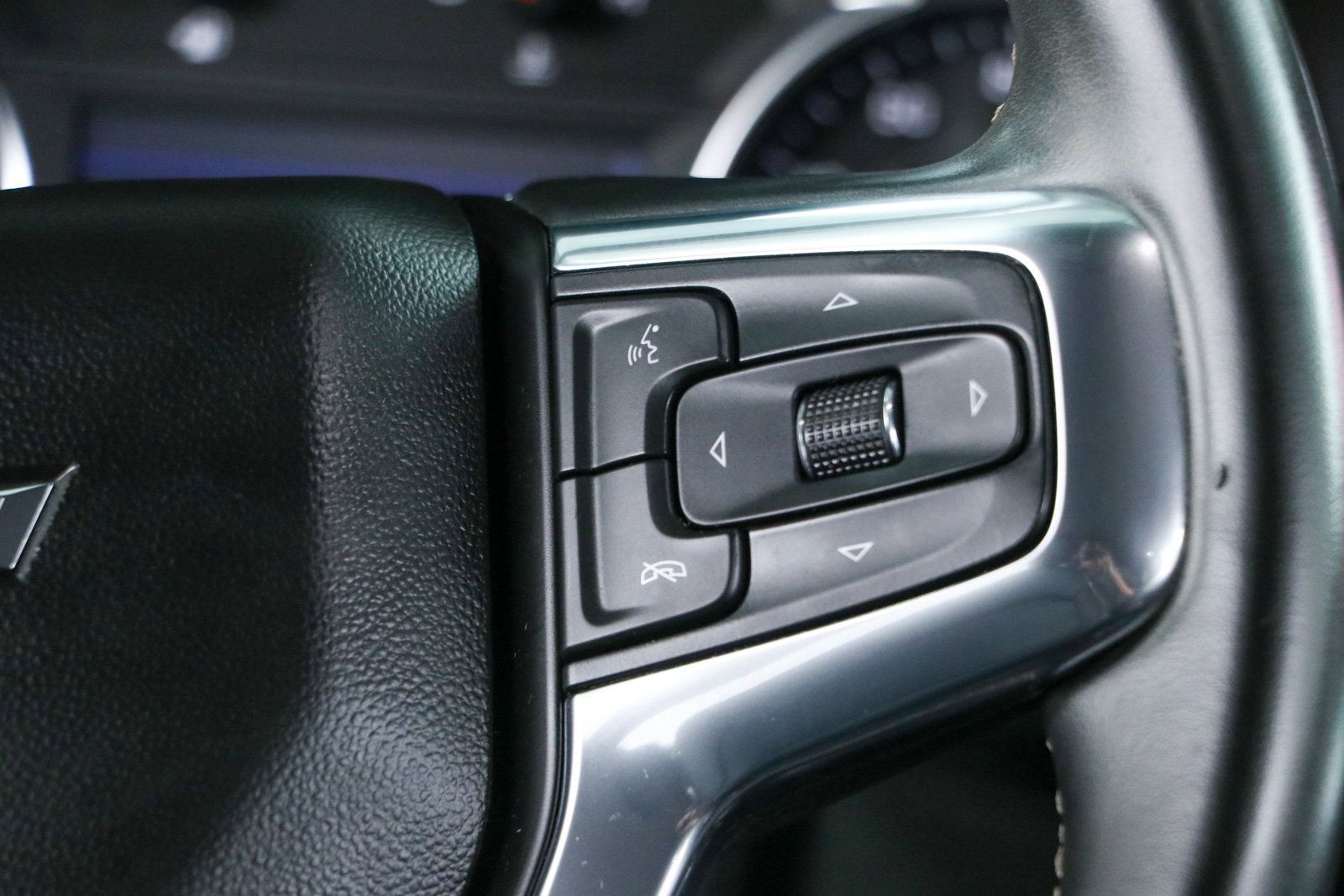 Used 2023 Chevrolet Blazer LT w/ Midnight/Sport Edition FWD image 14