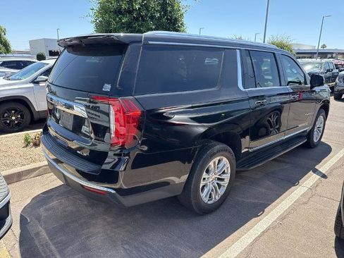 Used 2022 GMC Yukon XL SLT w/ SLT Luxury Package AWD/4WD image 3