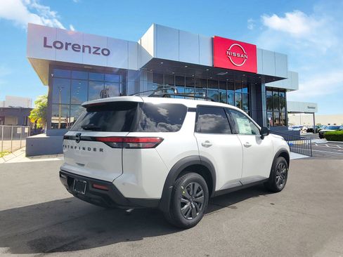 New 2026 Nissan Pathfinder SV image 4