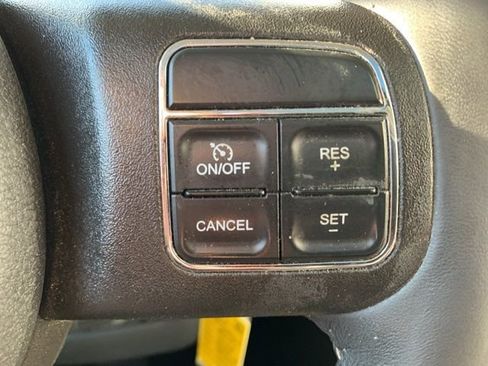 Used 2016 Jeep Patriot High Altitude image 16