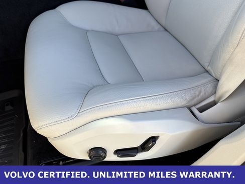 Certified 2022 Volvo XC60 B5 Momentum w/ Advanced Package image 25
