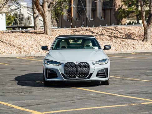 Used 2023 BMW 440i xDrive Convertible w/ Premium Package image 3