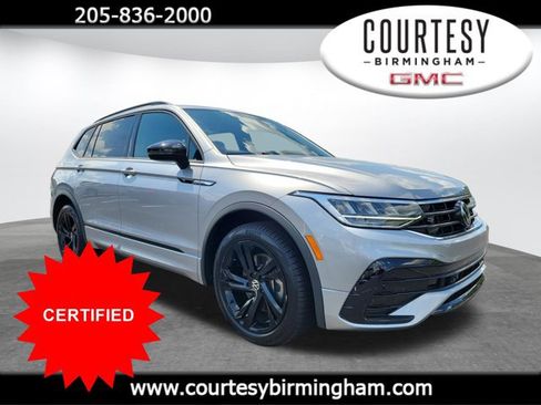 Used 2024 Volkswagen Tiguan SE R-Line FWD image 1