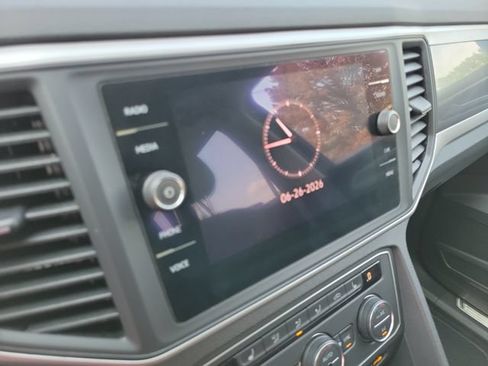 Certified 2021 Volkswagen Atlas SE w/ Panoramic Sunroof Package FWD image 27
