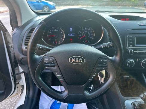 Used 2015 Kia Forte Koup EX FWD image 16