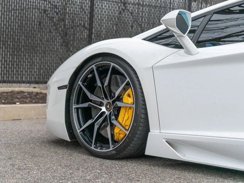 Used 2017 Lamborghini Aventador LP 700-4 AWD/4WD image 17
