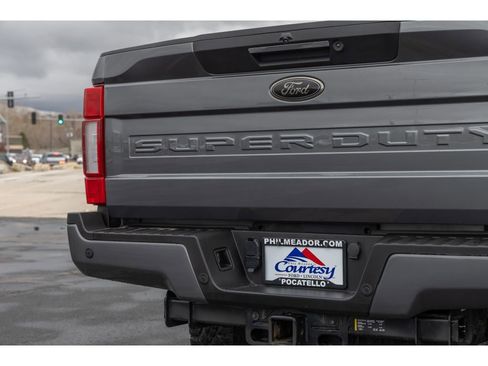 Used 2022 Ford F350 Lariat w/ Tremor Off-Road Package image 31