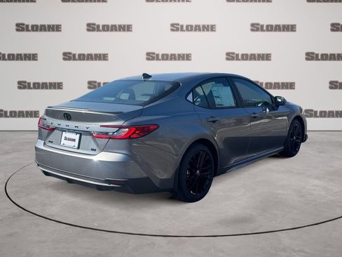New 2026 Toyota Camry SE w/ Convenience Package FWD image 5
