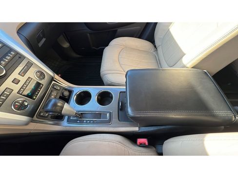 Used 2012 Chevrolet Traverse LTZ AWD/4WD image 20