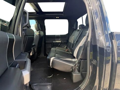 Used 2019 Ford F150 Platinum w/ FX4 Off-Road Package AWD/4WD image 31