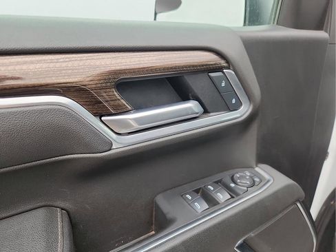 Used 2025 Chevrolet Silverado 1500 LT AWD/4WD image 15