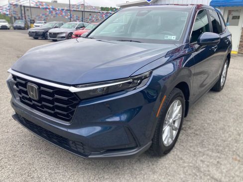 Used 2024 Honda CR-V EX-L image 3