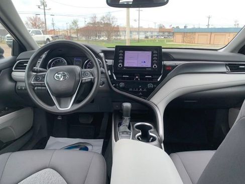 Used 2024 Toyota Camry LE w/ Convenience Package image 24