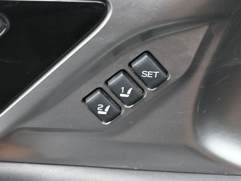 Used 2020 Subaru Outback Touring AWD/4WD image 14