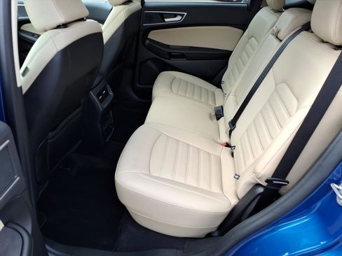 Used 2024 Ford Edge SEL w/ Convenience Package image 7