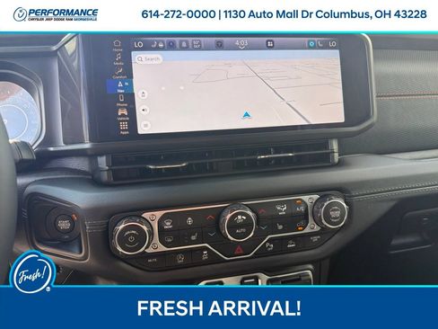Used 2026 Jeep Gladiator Mojave w/ Safety Group AWD/4WD image 16
