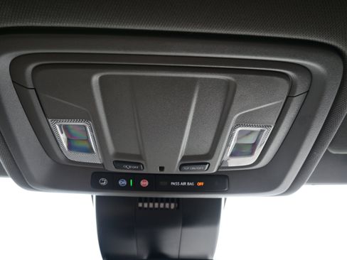 Used 2024 GMC Sierra 1500 Elevation image 31