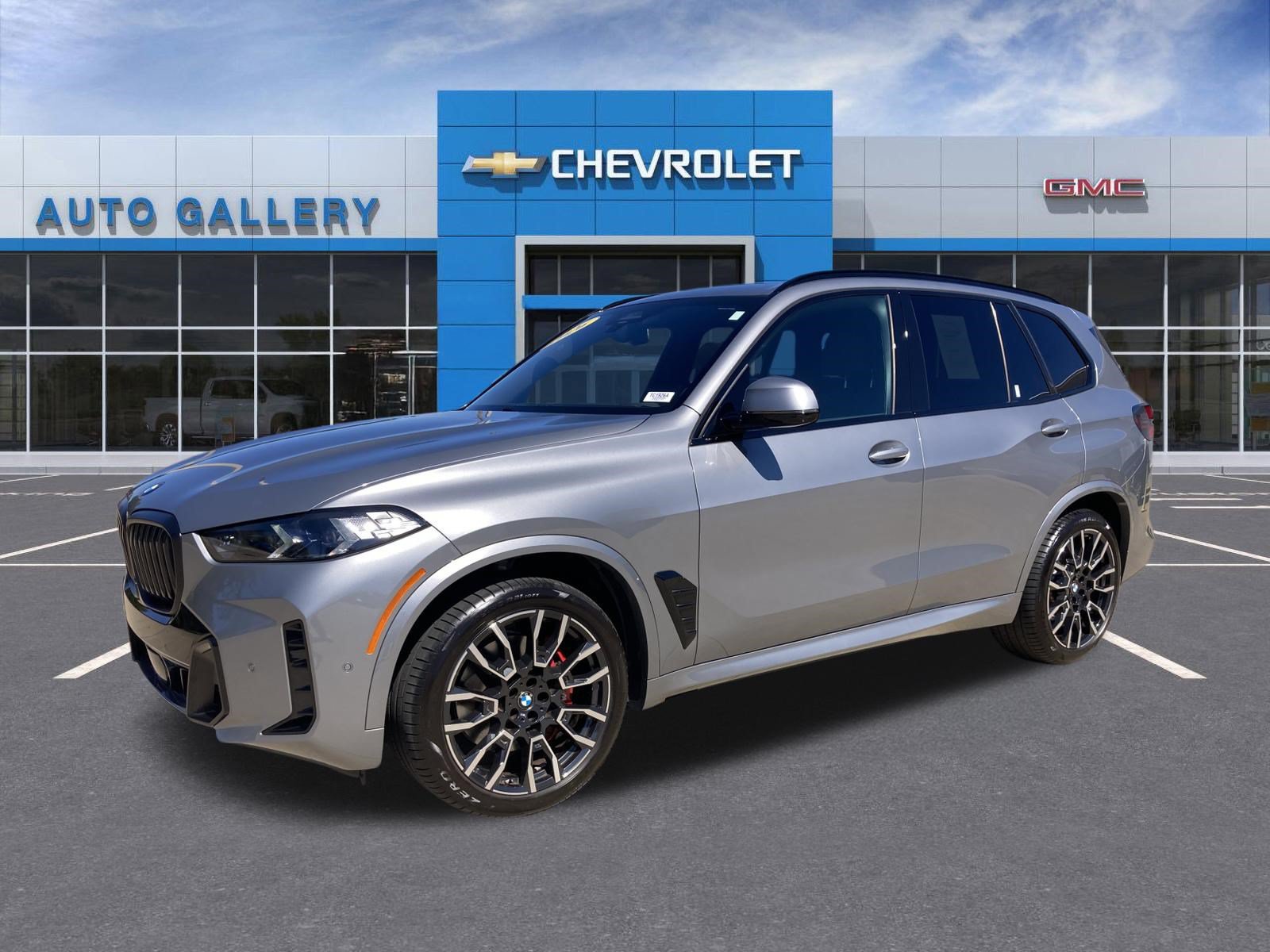 Used 2026 BMW X5 xDrive40i AWD/4WD image 1