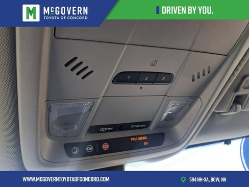 Used 2018 Chevrolet Equinox LT AWD/4WD image 23