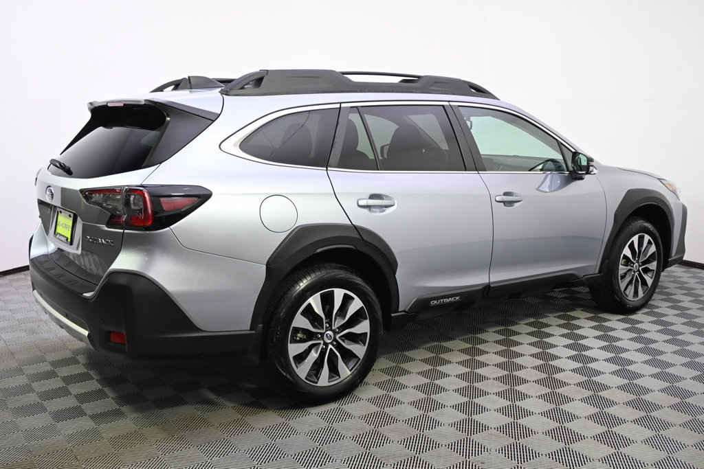 Used 2024 Subaru Outback Limited AWD/4WD image 7