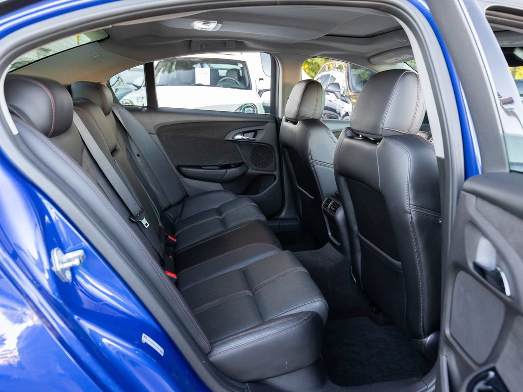 Used 2016 Chevrolet SS RWD image 25