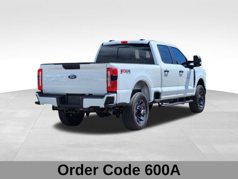 Used 2024 Ford F250 XL w/ STX Appearance Package AWD/4WD image 5