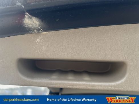 Used 2016 Chrysler Town & Country Touring image 43