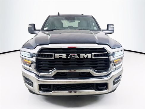 Used 2026 RAM 2500 Big Horn AWD/4WD image 11