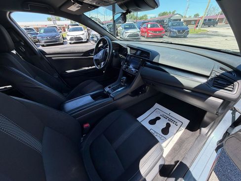 Used 2020 Honda Civic Sport image 12