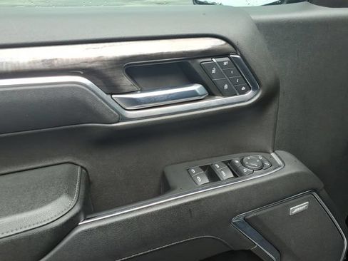 Used 2023 Chevrolet Silverado 1500 LTZ AWD/4WD image 12